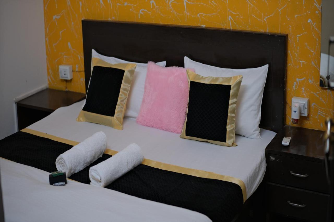 Travel Monkey Hostel Agra  Exterior foto